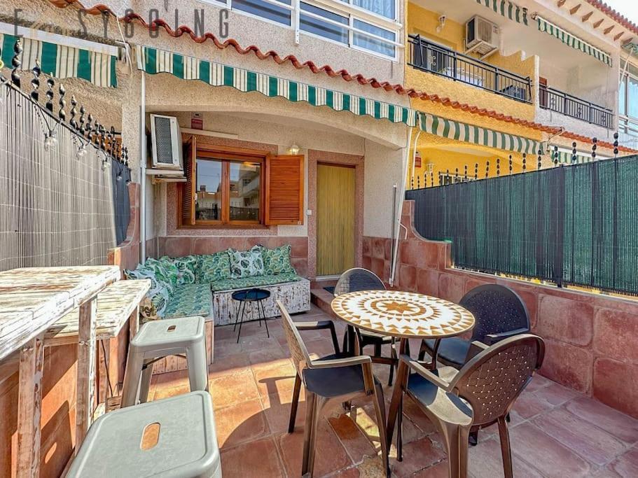 Casa De Llama Санта Пола Екстериор снимка